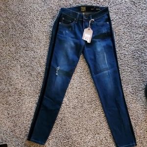 Skinny jeans